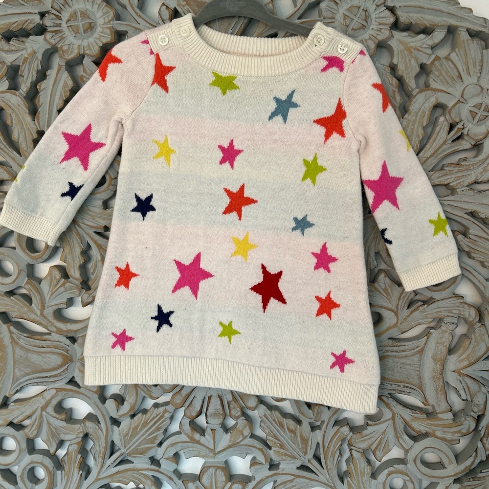 Baby GAP Girl’s creme colored sweater w/ stars 3-6 months